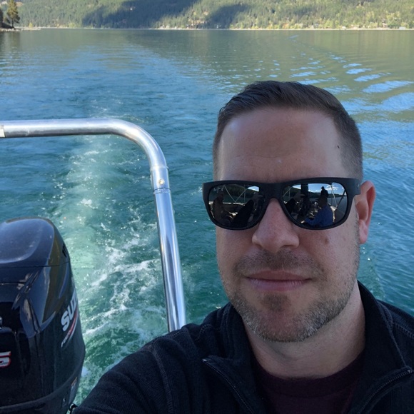 Meet your Posher, Chris - Picture 1 of 1